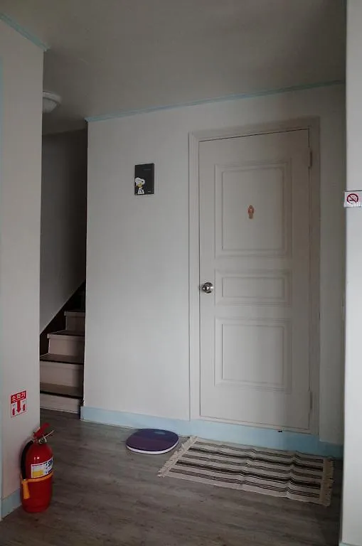 Gasthof Hongdae Chef Guesthouse Seoul